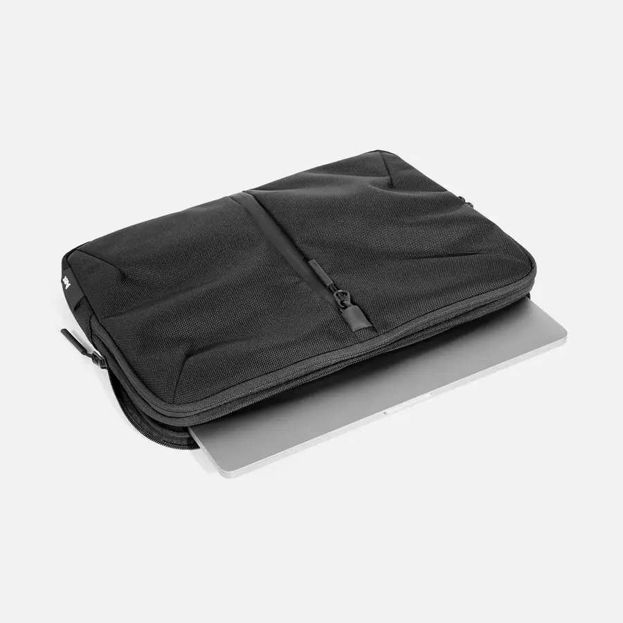 Tech Folio 16" - Image 7